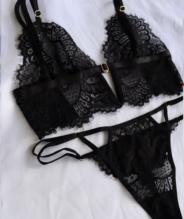 Set Básico Blonda. Ropa intima femenina en negro
